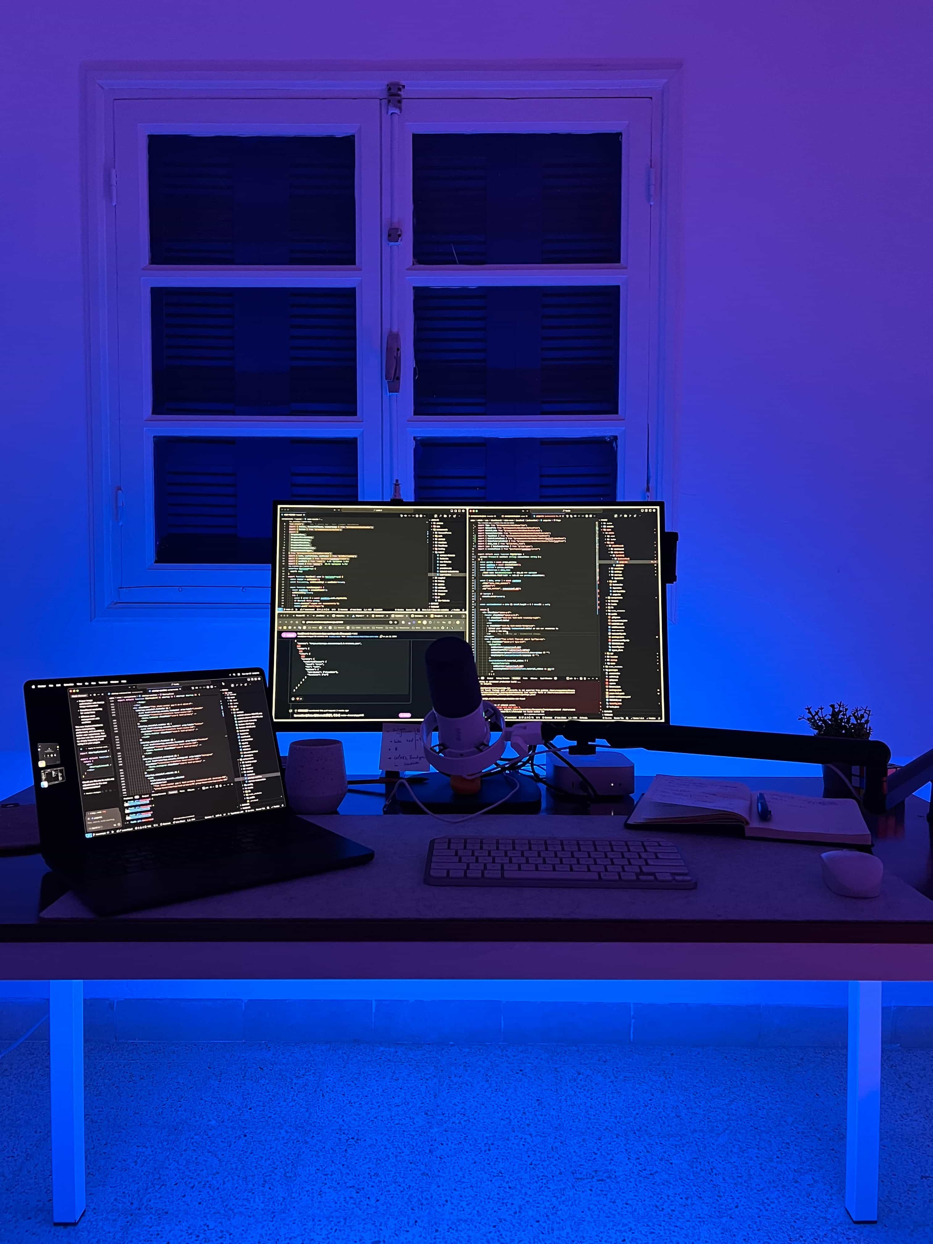 Wassim's desk setup